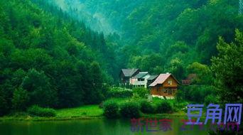 赞美湖边美景的词句 形容湖边风景优美的句子