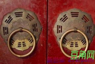 东方红歌词句式