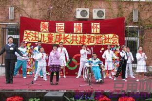形容文艺演出的词句 形容演出精彩的词语