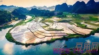 很热躁的词句 描写夏天炎热的词语12个