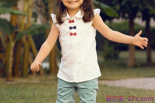 形容女孩子性格的词句 形容女孩子性格的句子