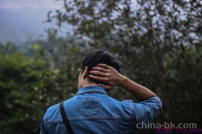 和男朋友吵架了怎么和好(和男朋友吵架后怎么办)