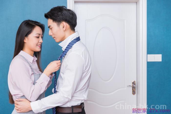 男出轨要离婚(男人有婚外情要离婚)