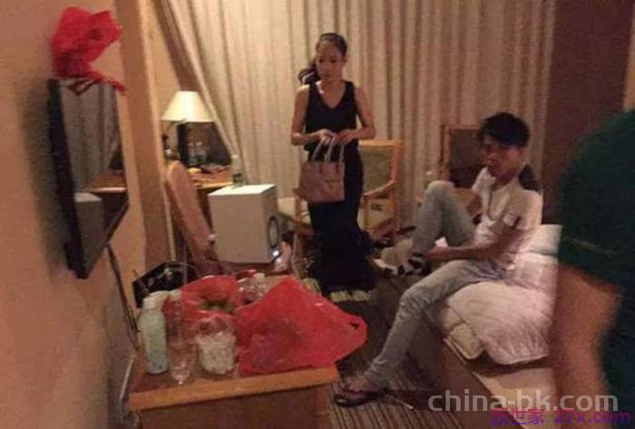 老婆有了外遇如何对付第三者（出现第三者插足怎么办）
