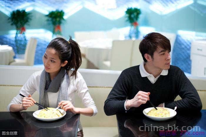 老公长期冷战又不离婚(老公动不动就跟我冷战)