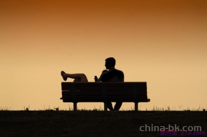 男朋友出轨应该怎么做 高情商面对男朋友出轨