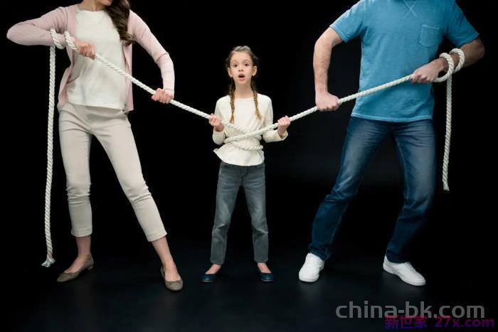 离婚女人带孩子的心酸(离婚后不要孩子的女人怎么想的)