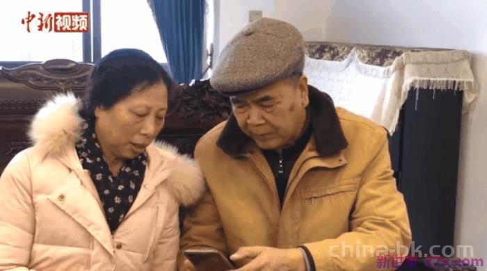 一路向西图片(七旬夫妻自改房车一路向西)