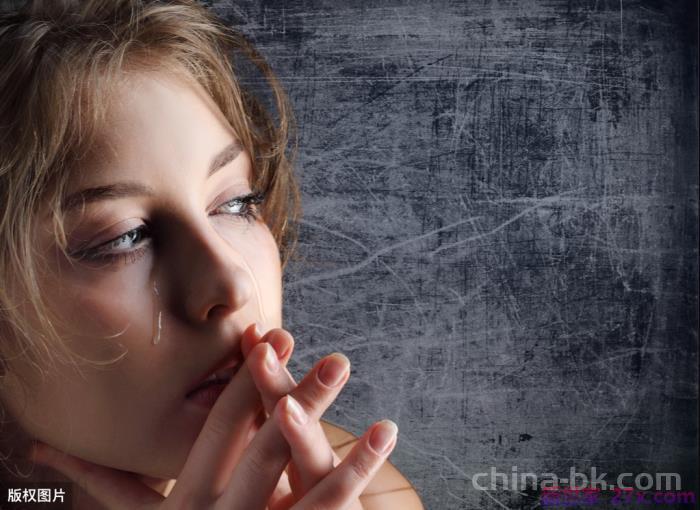 各种看不惯老公怎么办(你看不惯自己的丈夫)