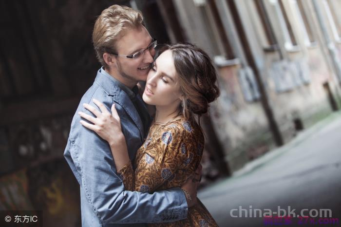 送给老婆的暖心的情话(一定要跟老婆说的七句情话)