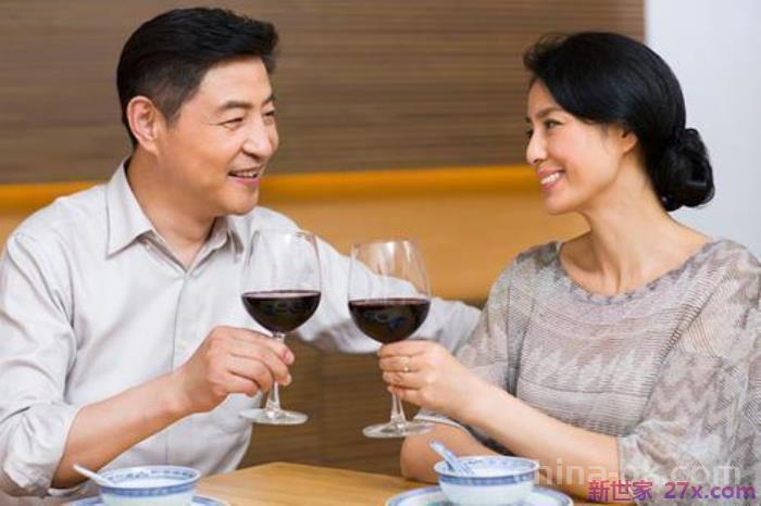 老公出轨了,我该去找第三者吗(情商高的女人不会去找第三者)