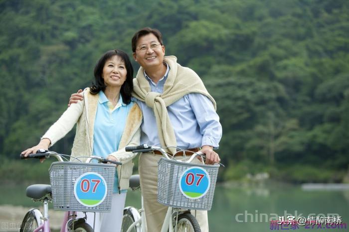 男友放不下前任怎么办(男友心里忘不掉前任)