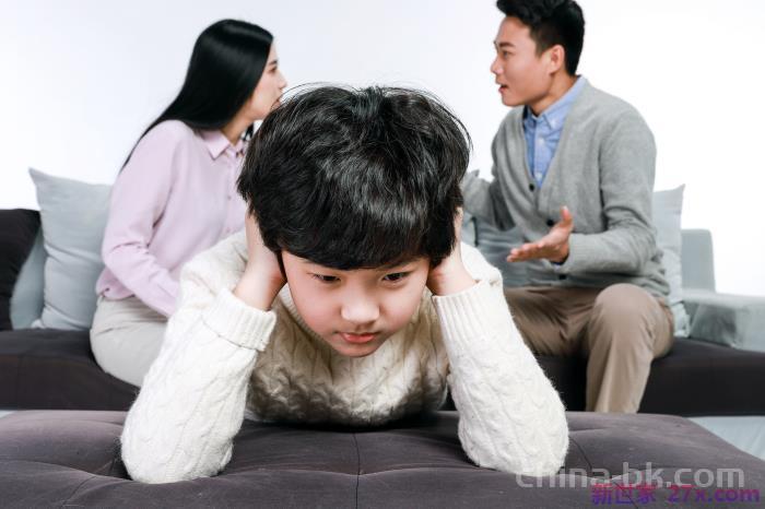 从蛋蛋判断男人有没有出轨(男人有没有背叛家庭)