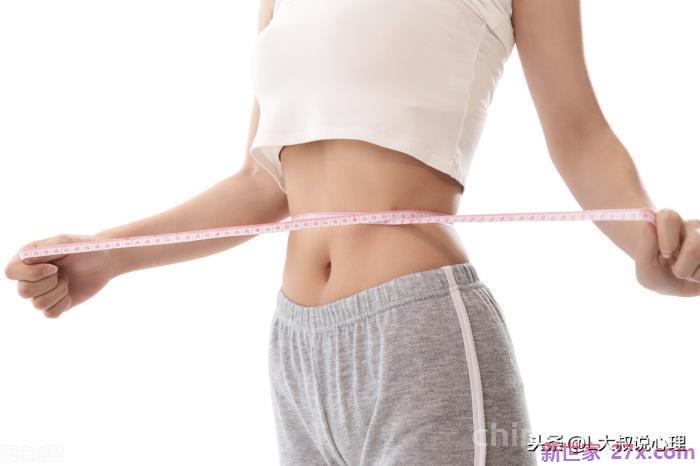 为啥男人喜欢睡腰细的姑娘(男人喜欢什么样的女人)