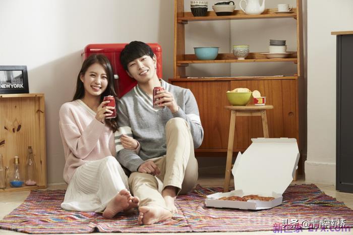什么样的夫妻婚姻会开心(真正能恩爱到白头的夫妻)