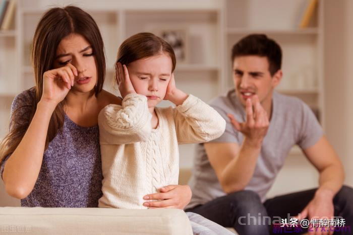 夫妻吵架对小孩子伤害有多大呢 会对子女造成四个伤害